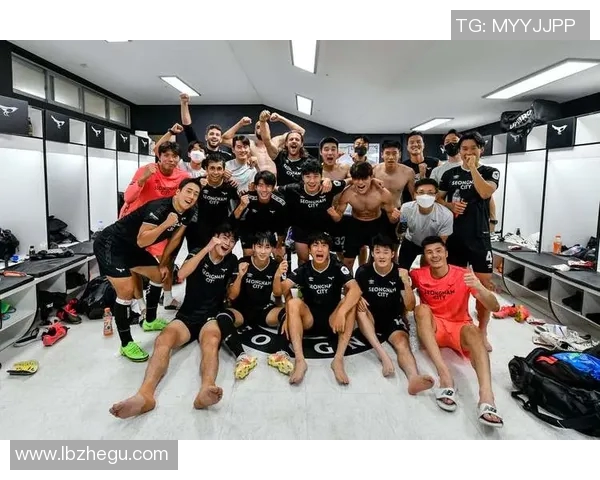 城南FC与光州FC激战正酣谁将赢得这场关键对决的胜利